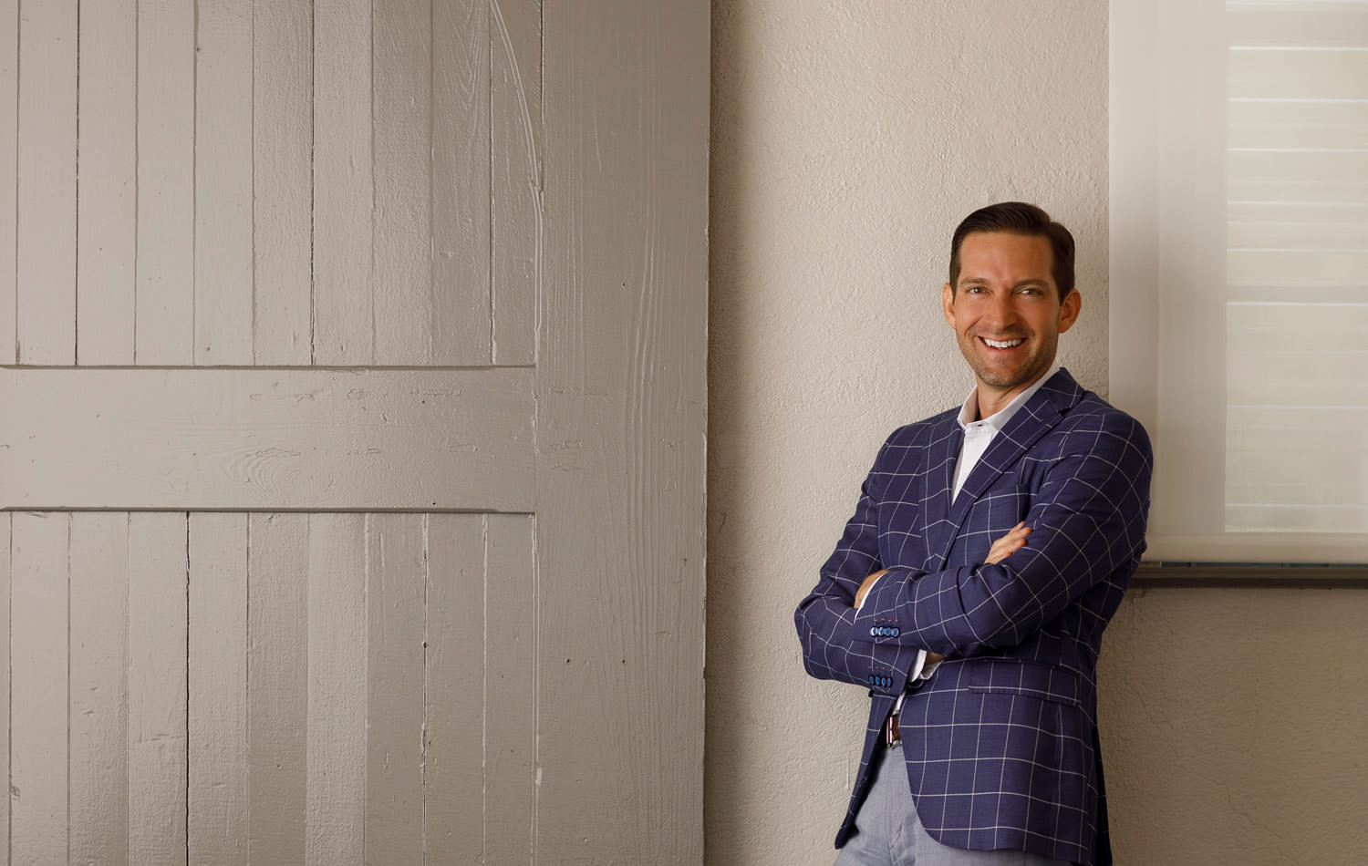 Day in the Life: A Glimpse into the Creative World of Interior Designer Dwayne Bergmann